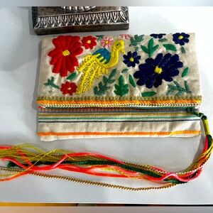 Starmela Embroidered Floral Clutch